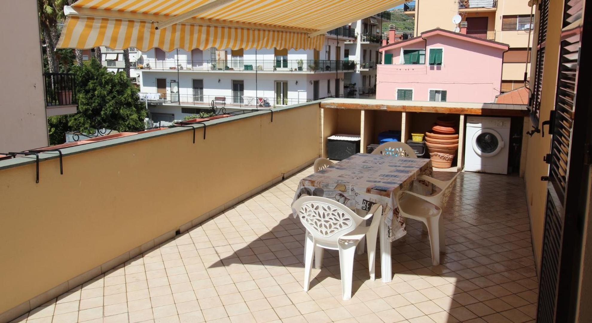 Garibaldi Appartamenti Riva Ligure Exterior photo